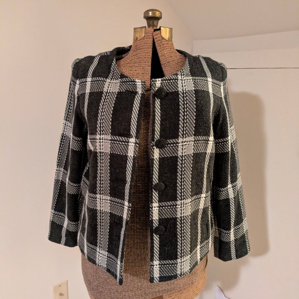 Black & White Plaid Wool-Blend Tweed Lined Collarless Lady Jacket
